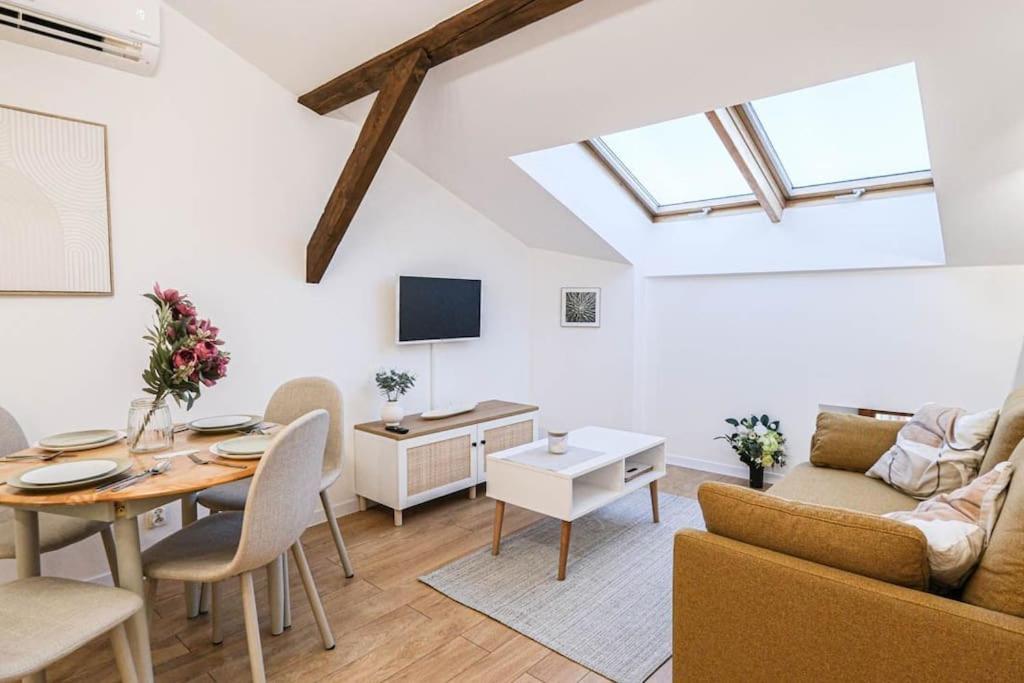 Cozy Loft Under The Wawel Sky Apartment Krakow Exterior photo